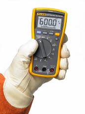 Fluke 117 Multimeter - Instrumentcenter