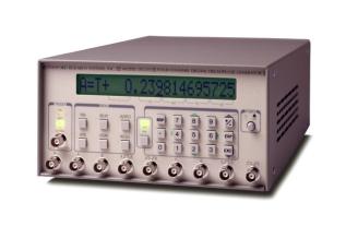 SRS DG535 Digital f&ouml;rdr&ouml;jnings- och pulsgenerator - Instrumentcenter