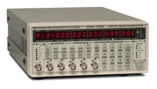 SRS DG645 Digital f&ouml;rdr&ouml;jnings- och pulsgenerator - Instrumentcenter