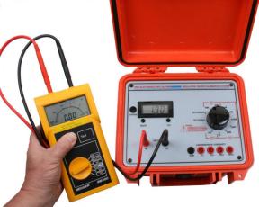 Time Electronics 5068 Kalibrator f&ouml;r isolationsprovare - Instrumentcenter