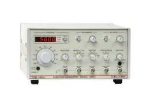 Toellner TOE 7404 Funktionsgenerator - Instrumentcenter