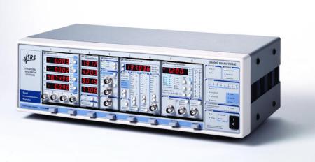 Bild 2, SRS SIM900 Mainframe - Instrumentcenter