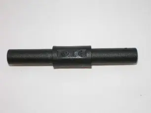 PJP 3310-IEC 4mm Koppling/f&ouml;rl&auml;ngare Svart - Instrumentcenter