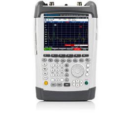 Rohde & Schwarz ZVH4 Kabel- och antennanalysator - Instrumentcenter